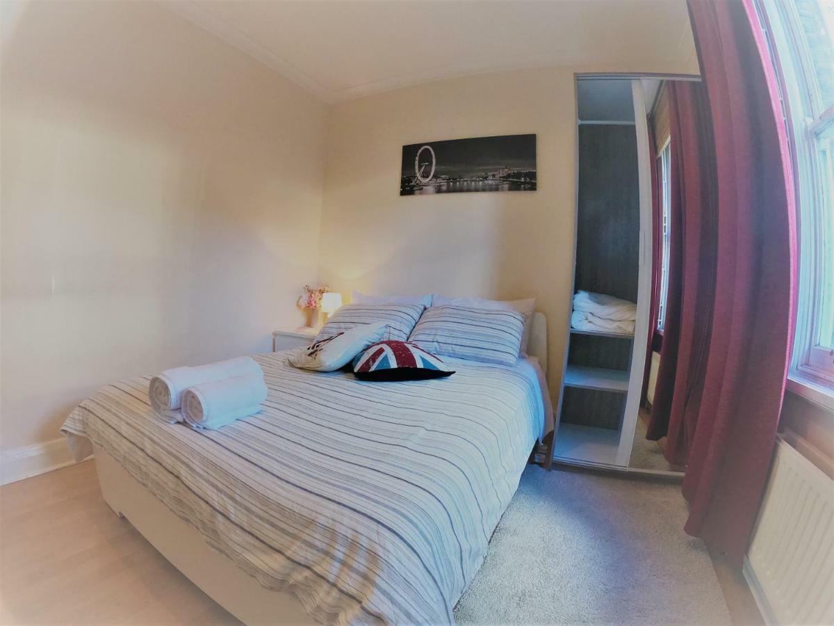 Max Hotel Londen Buitenkant foto