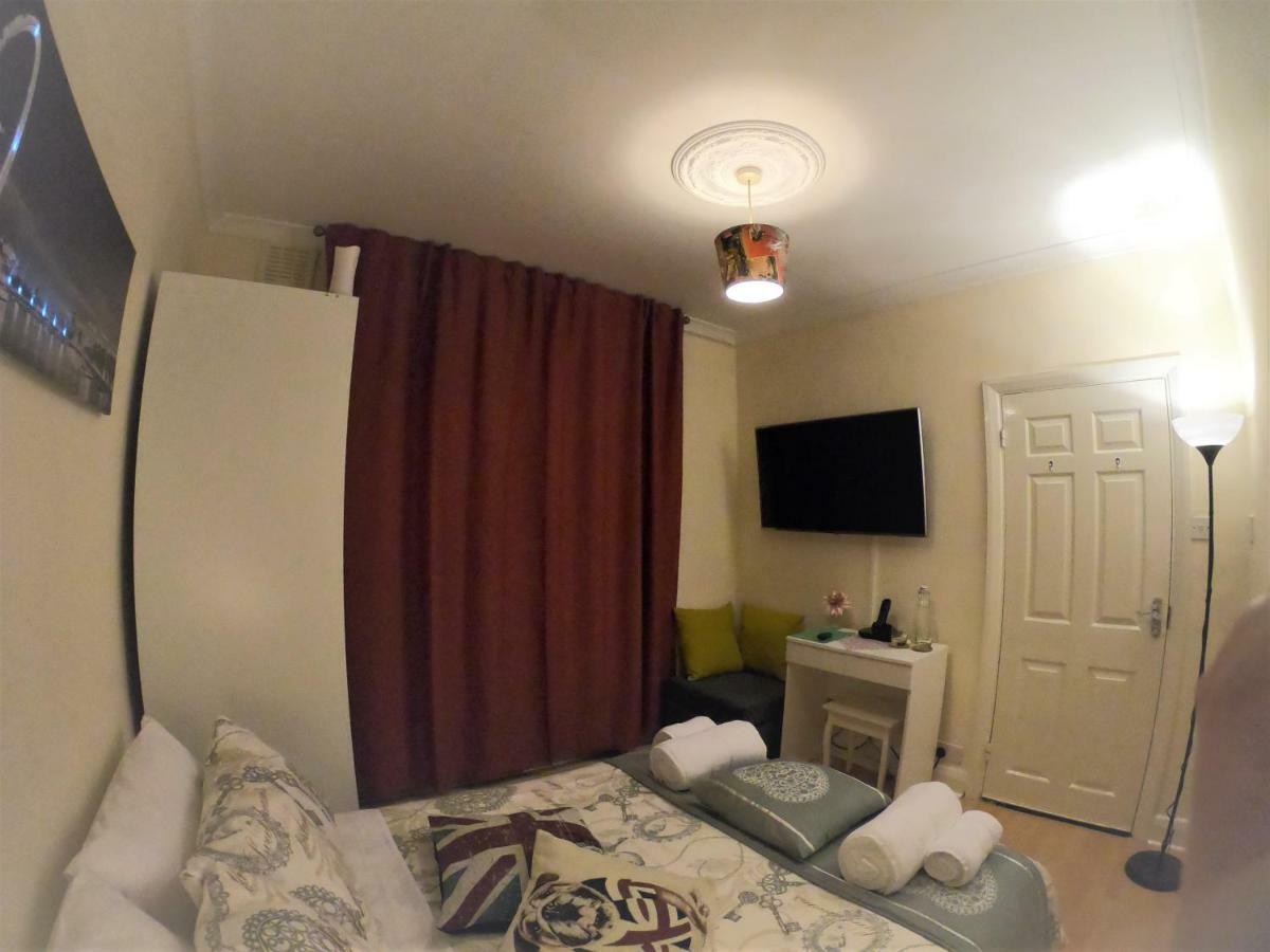 Max Hotel Londen Buitenkant foto